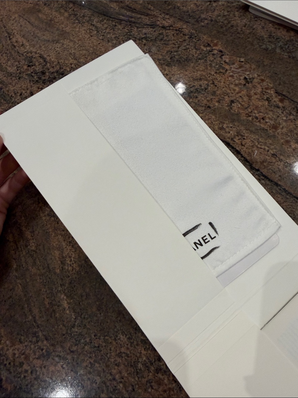 Chanel Booklet w Cloth & Ribbon - Picture 6 of 8